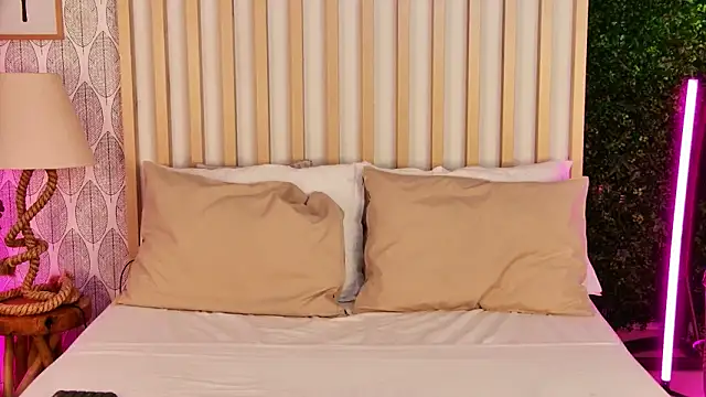 AnyaLov's cam snapshot