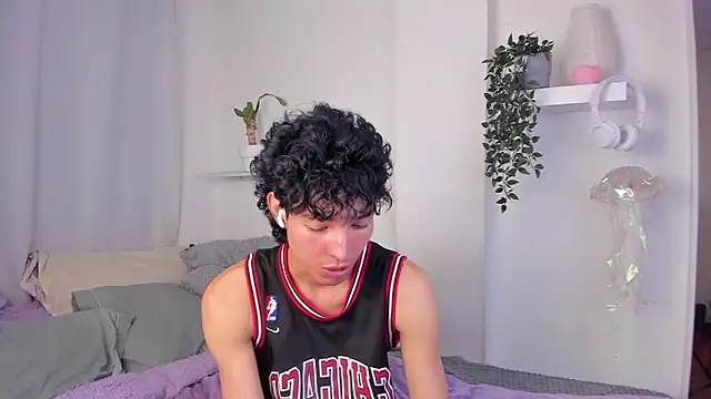 santy-kitty's cam snapshot