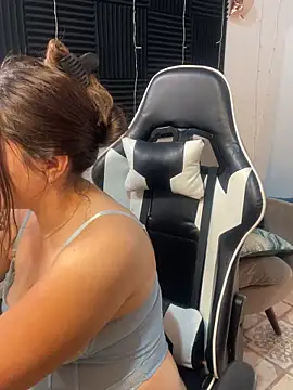 emma_hot2006's cam snapshot