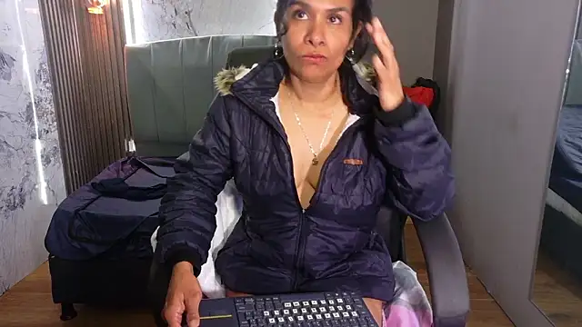 Vanessa_7_'s cam snapshot