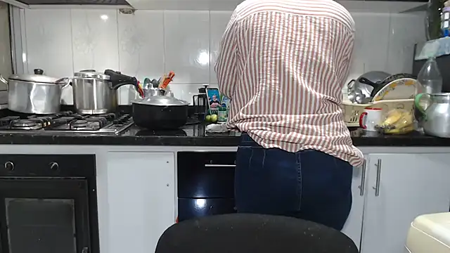 kateleyagrey's cam snapshot