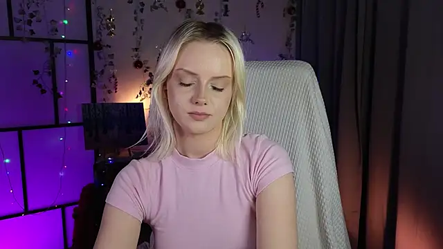 ImBonBon's cam snapshot