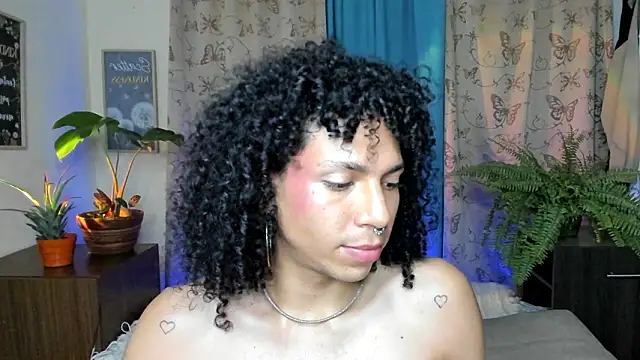 Angel_White25's cam snapshot