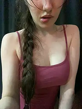 shrie_becerlyy0984's cam snapshot