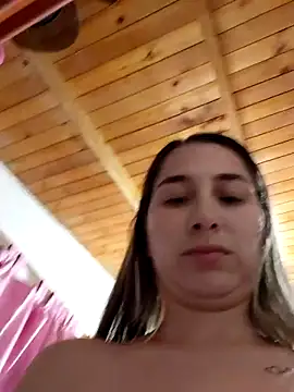 Iris_love18's cam snapshot