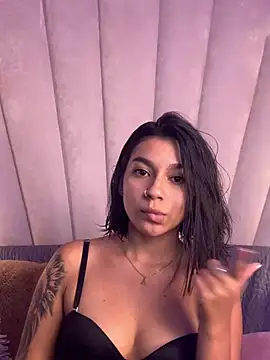 AlyssaRay's cam snapshot