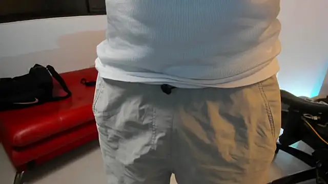 julian_wallace's cam snapshot