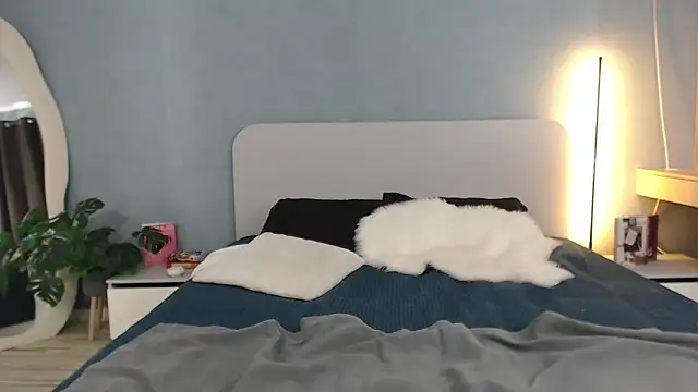 Natalee_Love's cam snapshot