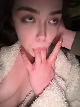 pantyless's cam snapshot