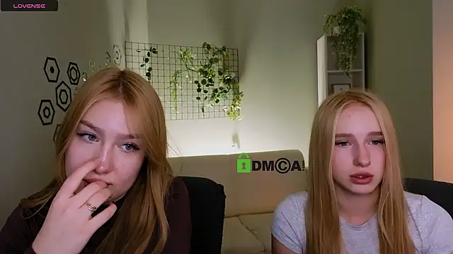 playful_sophie live sex cam