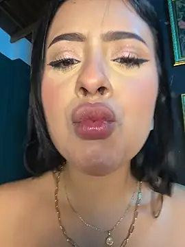 sophie_rizoo's cam snapshot