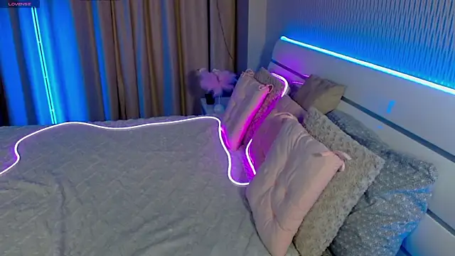 AdeleBlush's cam snapshot