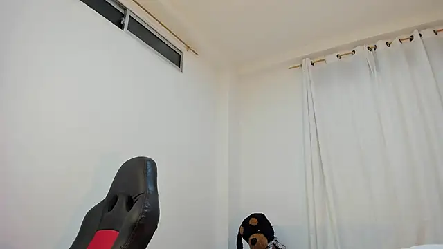 ana_maria___'s cam snapshot