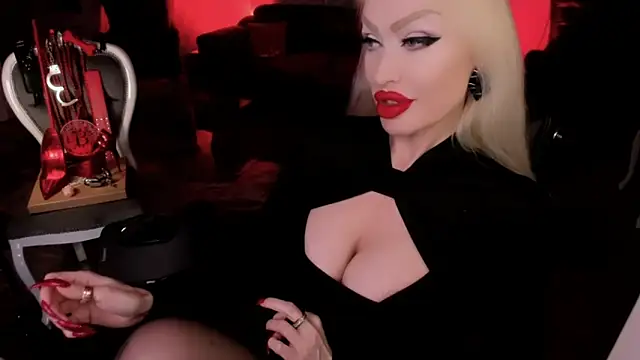 FinDomGod's cam snapshot