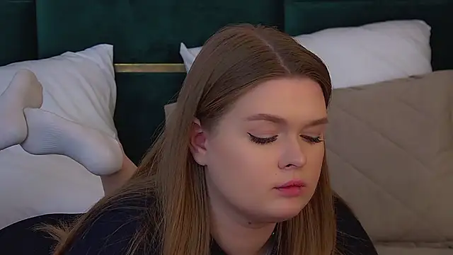 CrystalLyons's cam snapshot