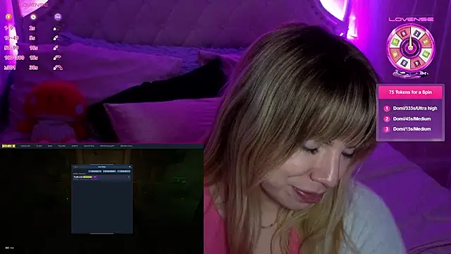 the_blondiee's cam snapshot