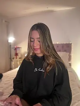 Samantha_e2's cam snapshot