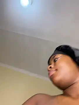 MiyaXo2's cam snapshot