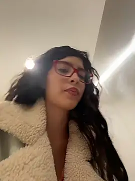 dani_bela's cam snapshot