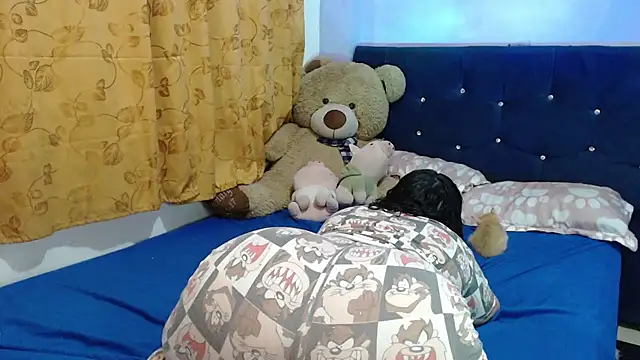 ANGELIQUE_KLANE live sex cam