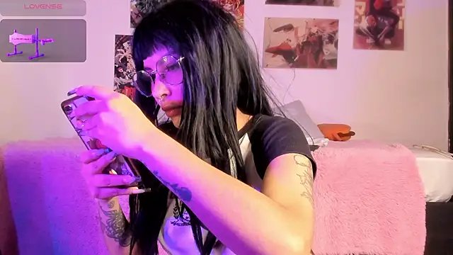 Luna-Chann's cam snapshot