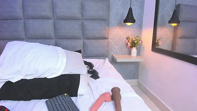 emilyy_r's cam snapshot