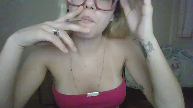 BlondieTami's cam snapshot