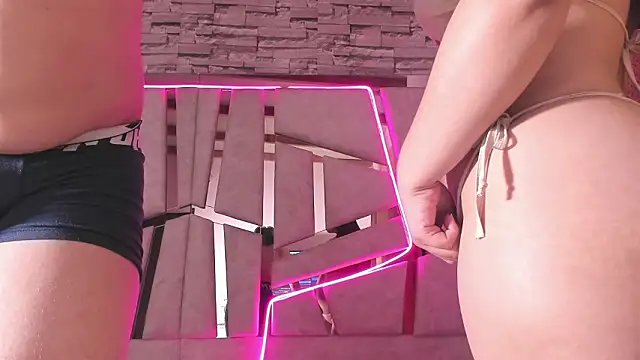 mia_and_austin live sex cam