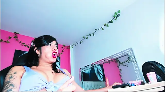 ZachaTompson live sex cam