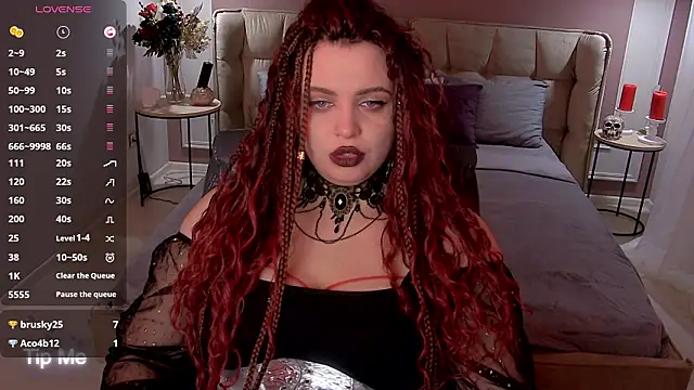 Miss_Maya_Mils's cam snapshot