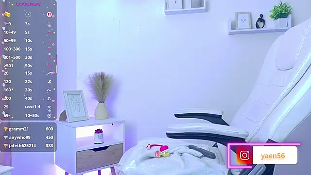 Liah__19's cam snapshot