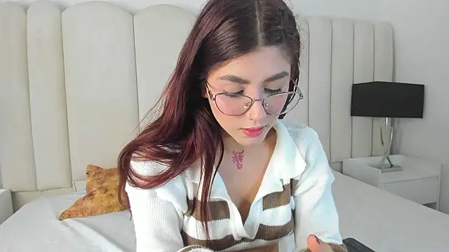 AnnyCherry_'s cam snapshot