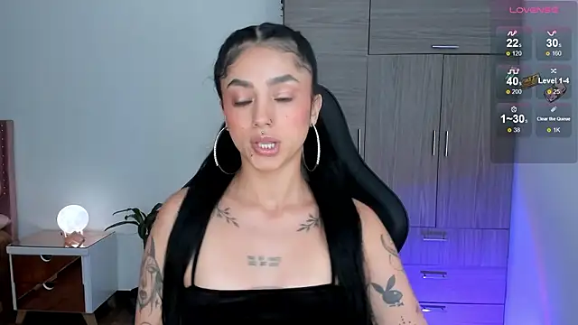 Lizzie_corner_v's cam snapshot