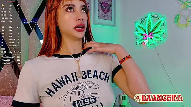 ScarlettRusso1's cam snapshot