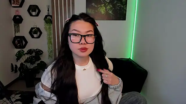 LunaPurrr's cam snapshot