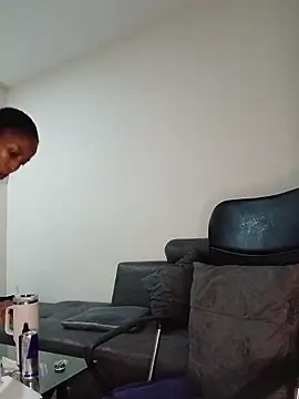 MsParisSmith's cam snapshot