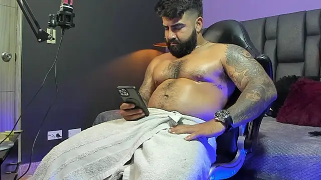 Lyon_vach live sex cam