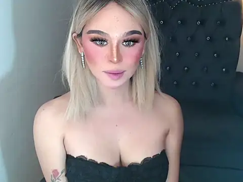 superhotangelxx's cam snapshot