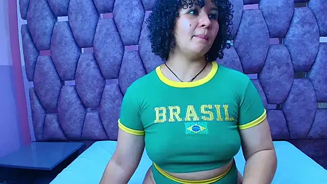 AlaSmith live sex cam