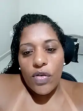 Maliaebonyfetish's cam snapshot