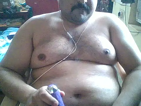 Aryan_Milf_Lover live sex cam