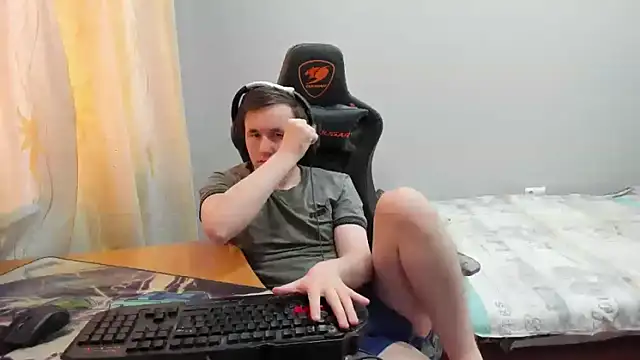 iliaskrislove live sex cam