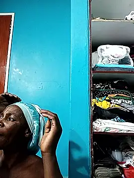 SweetHotPussy_99's cam snapshot