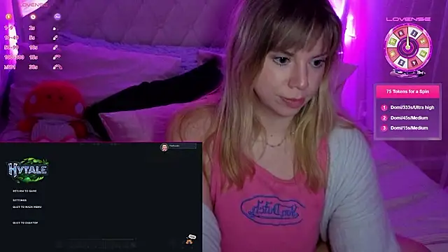 the_blondiee's cam snapshot