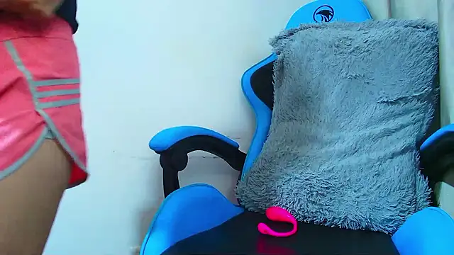 klylls_squirt_'s cam snapshot