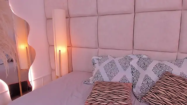 Sooffii_1 live sex cam