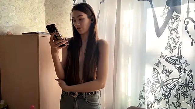 Cuteviola's cam snapshot