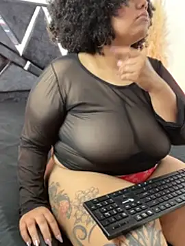 AlahiaFrequency's cam snapshot