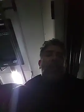 Omar_Grey's cam snapshot