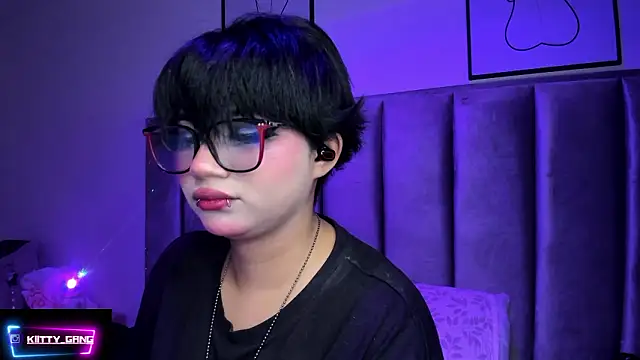 Kitty_Gang's cam snapshot